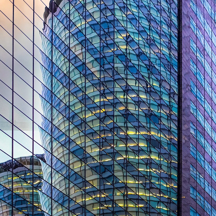 La Défense, reflets verticaux - photographie 11 par Michel Pachot